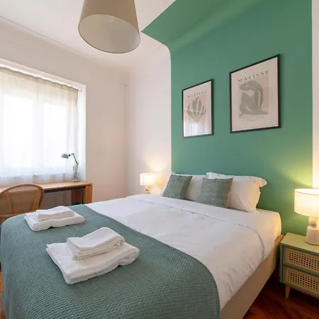 Desterro 2 - Historical Four-bedroom Apartament *