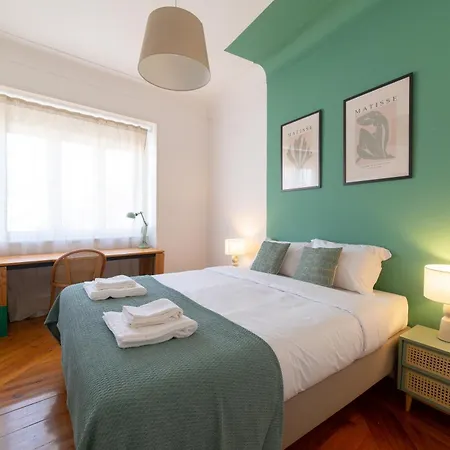 Desterro 2 - Historical Four-bedroom Apartamento Lisboa